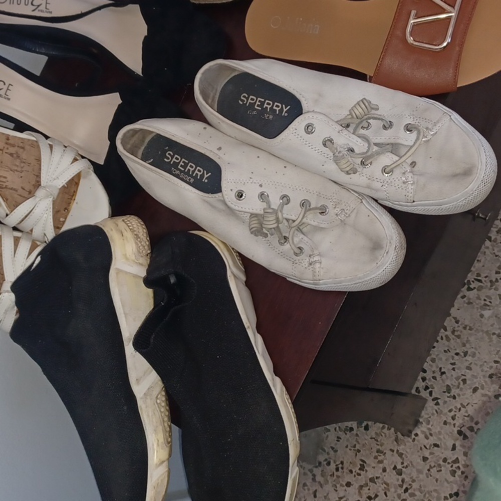 Bundle lot of mix shoes - Picture 2 of 13
